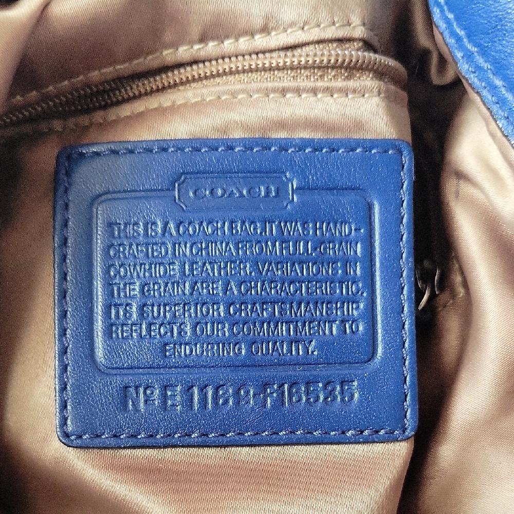 Coach Penelope Shoulder Bag - Picture 9 of 10